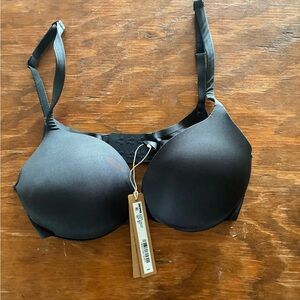 SKIMS Ultimate Push Up Plunge Bra